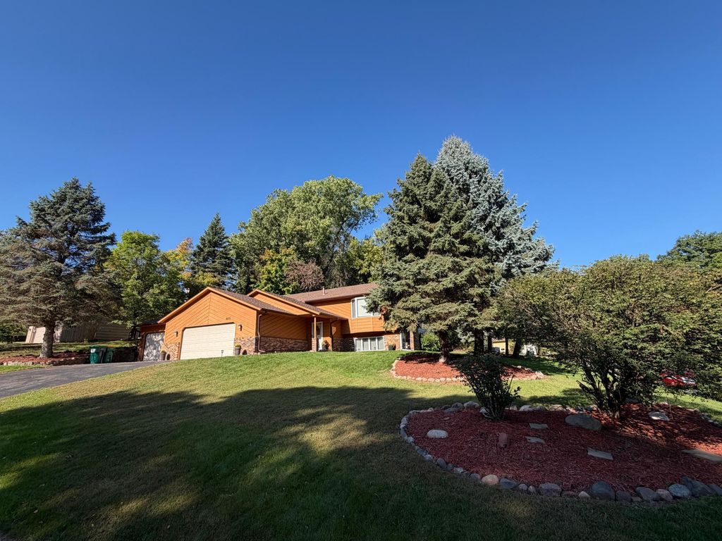 4615 Parkridge Drive, Eagan, MN 55123 — photo 3