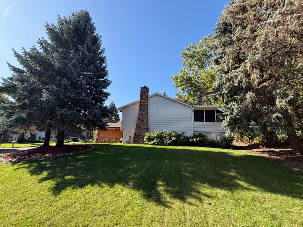 4615 Parkridge Drive, Eagan, MN 55123 — photo 4