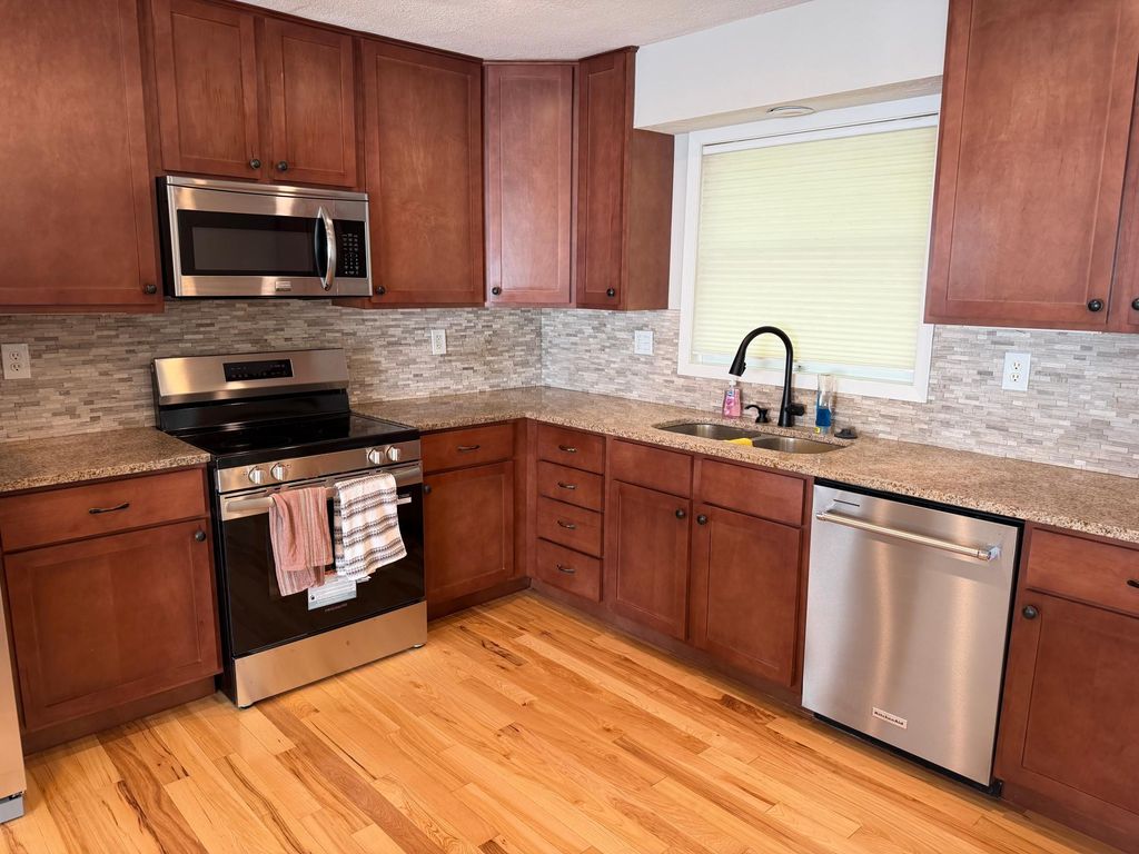 4615 Parkridge Drive, Eagan, MN 55123 — photo 5