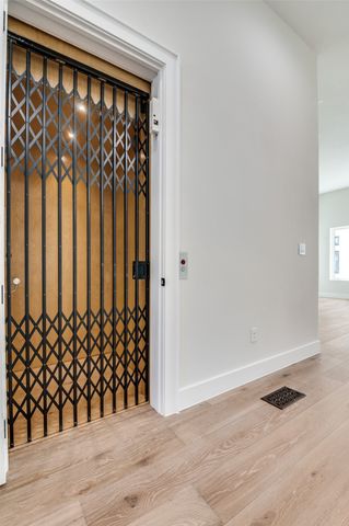 218 E Dallas Road 102, Grapevine, TX 76051