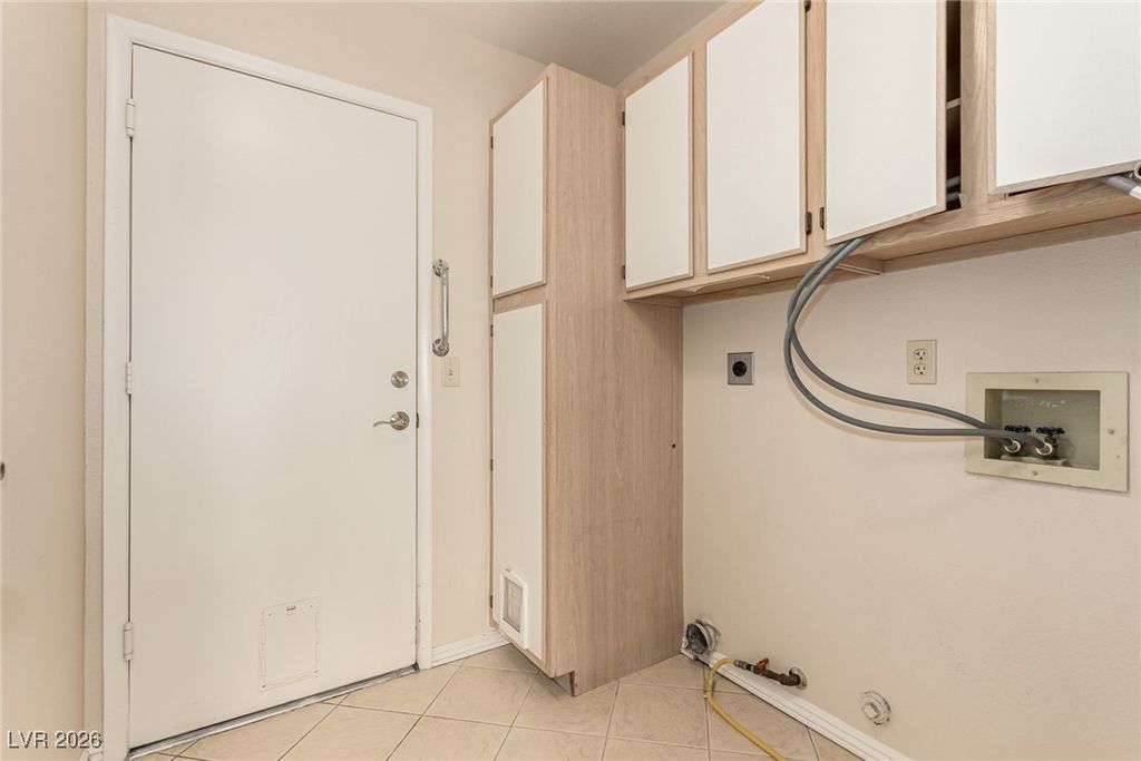 Image 16 of property listing at 5877 Cherry Falls Court, Las Vegas, NV 89130