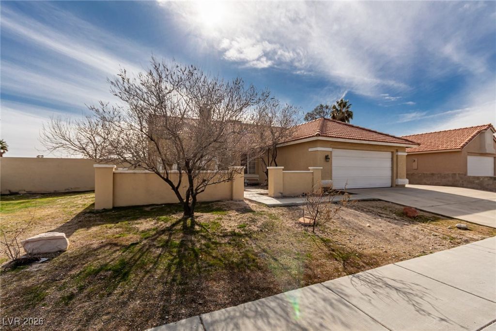 Image 19 of property listing at 5877 Cherry Falls Court, Las Vegas, NV 89130