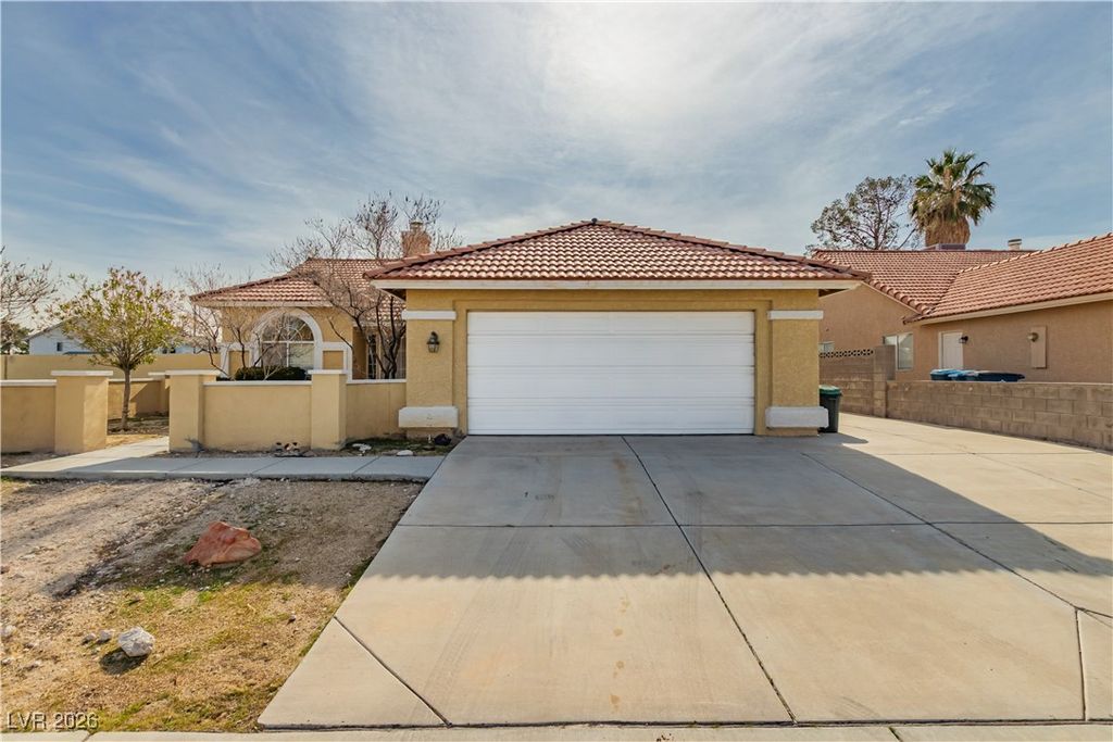 Image 20 of property listing at 5877 Cherry Falls Court, Las Vegas, NV 89130