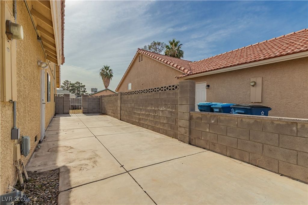 Image 21 of property listing at 5877 Cherry Falls Court, Las Vegas, NV 89130