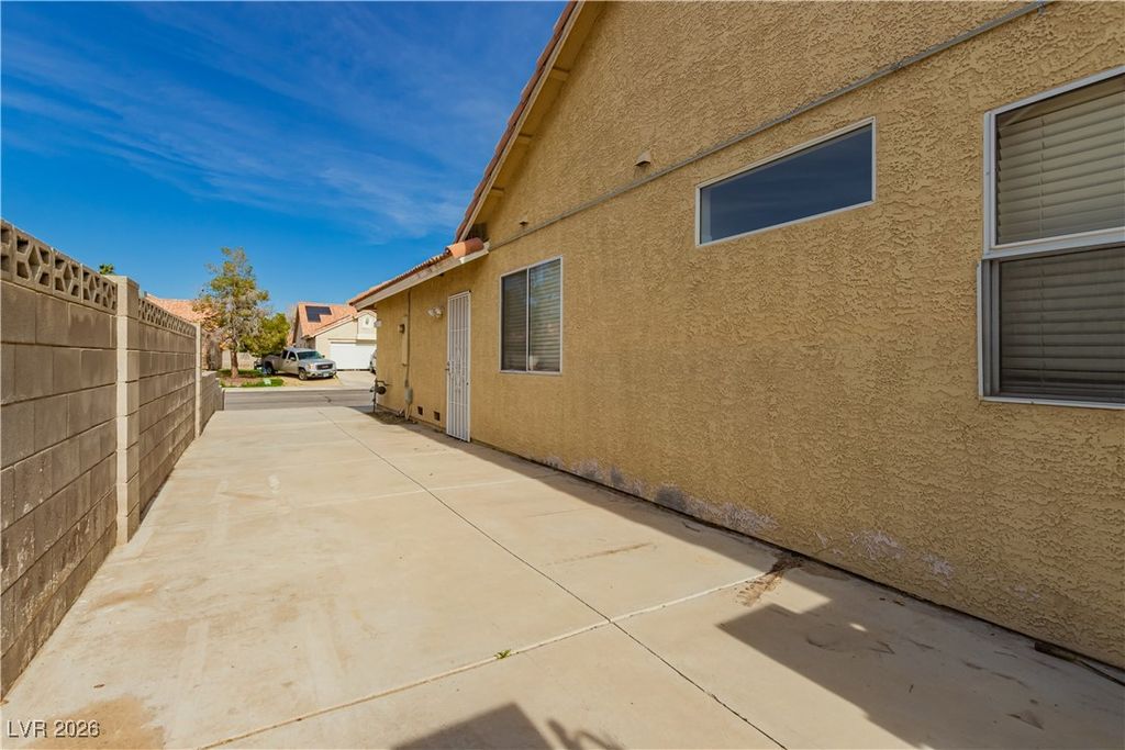 Image 22 of property listing at 5877 Cherry Falls Court, Las Vegas, NV 89130