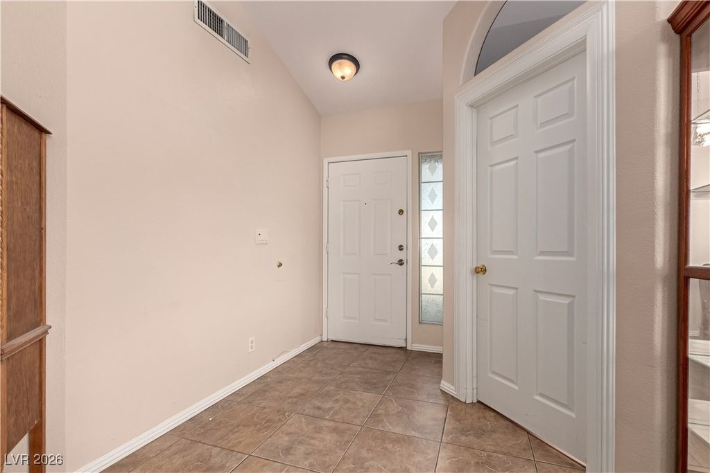 Image 6 of property listing at 5877 Cherry Falls Court, Las Vegas, NV 89130