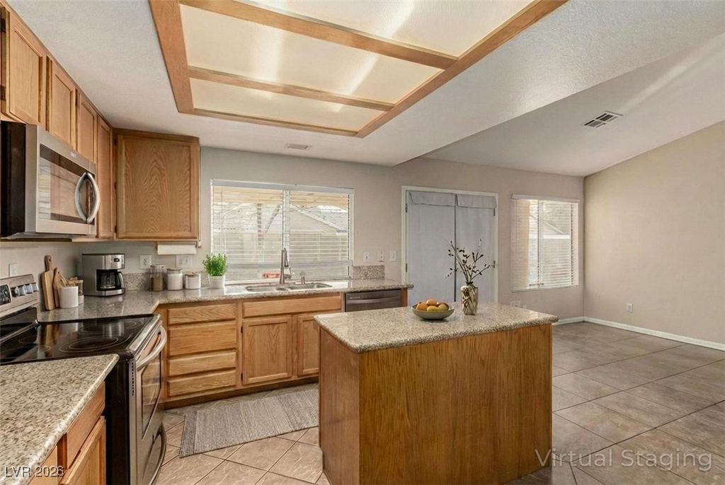 Image 7 of property listing at 5877 Cherry Falls Court, Las Vegas, NV 89130
