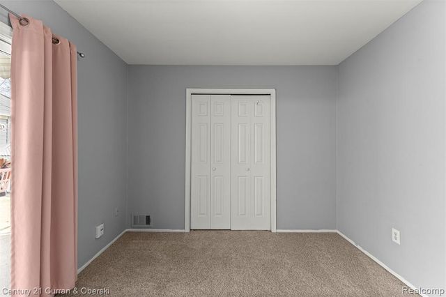 9449 Sylvia, Taylor, MI 48180