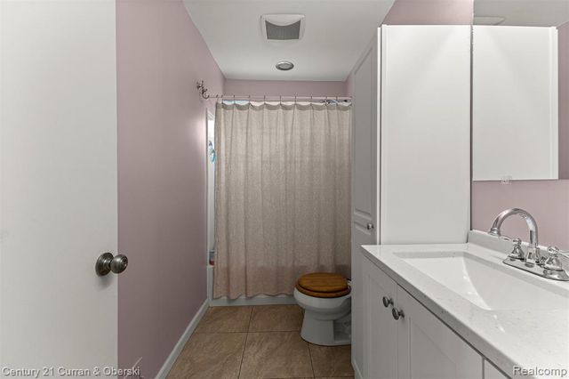 9449 Sylvia, Taylor, MI 48180