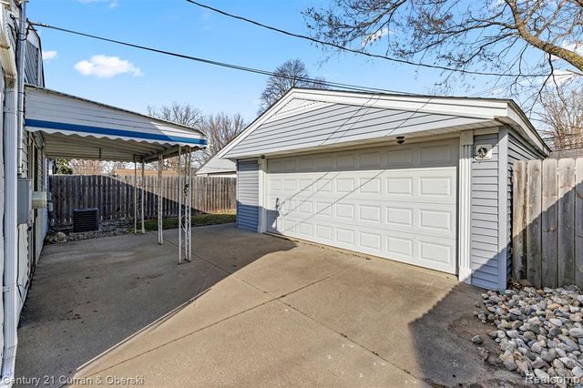 9449 Sylvia, Taylor, MI 48180