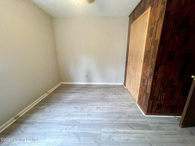 434 Randolph Ave 202, Clarksville, IN 47129