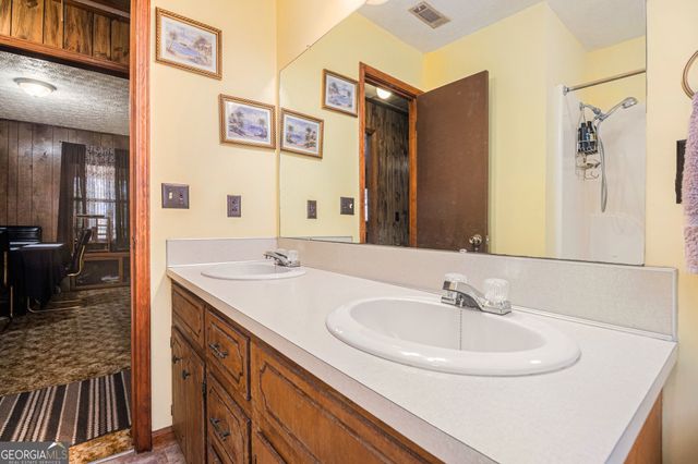 6741 Fairmount Highway SE, Calhoun, GA 30701