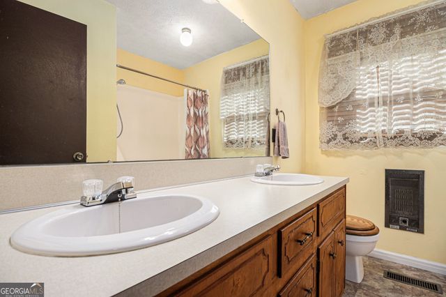 6741 Fairmount Highway SE, Calhoun, GA 30701