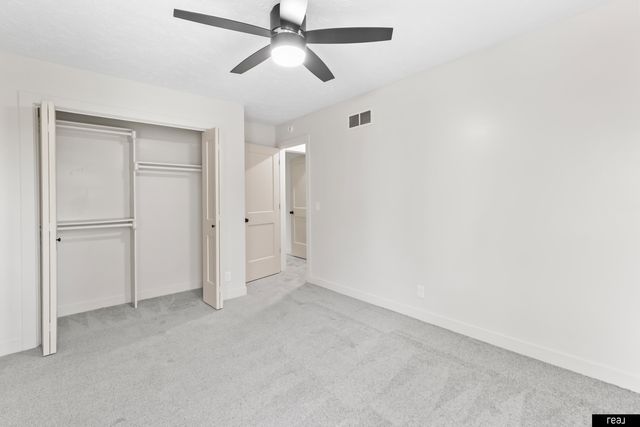 217 S 155th Avenue, Omaha, NE 68154