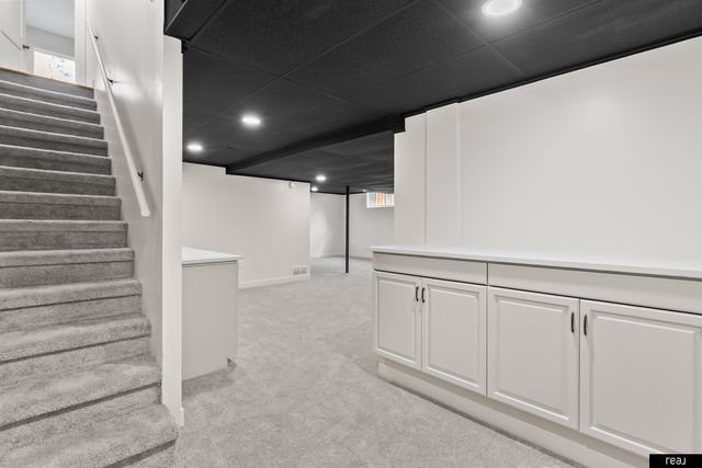 217 S 155th Avenue, Omaha, NE 68154