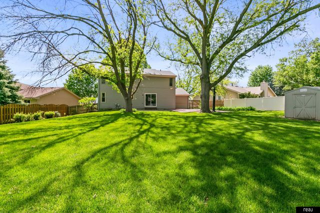 217 S 155th Avenue, Omaha, NE 68154