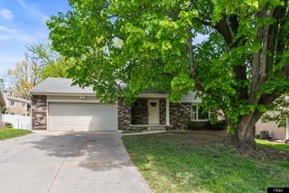 217 S 155th Avenue, Omaha, NE 68154