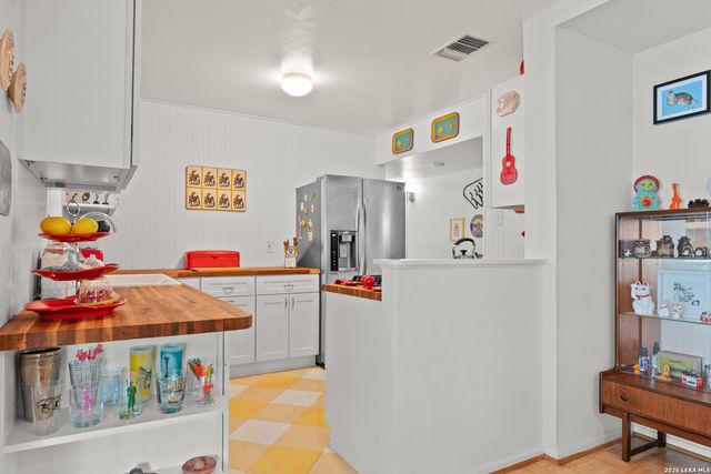 415 KATE SCHENCK AVE, San Antonio, TX 78223