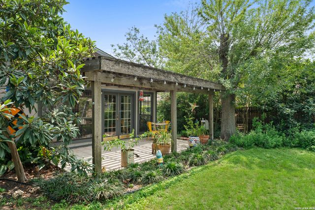 415 KATE SCHENCK AVE, San Antonio, TX 78223