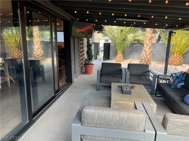 2105 Bonnie Brae Avenue, Las Vegas, NV 89102