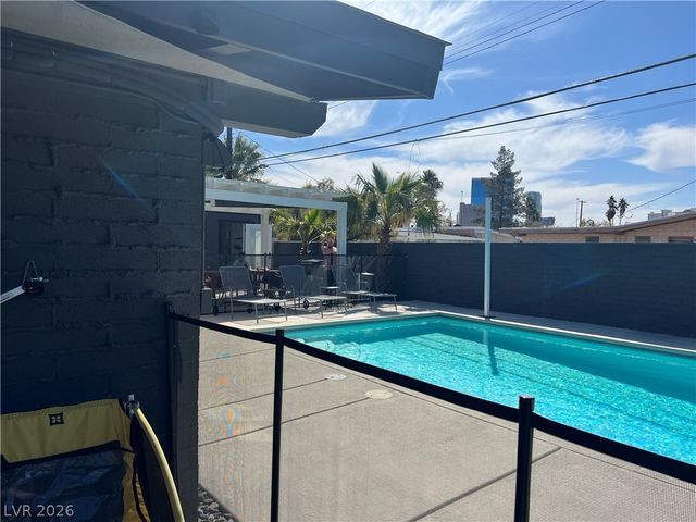 2105 Bonnie Brae Avenue, Las Vegas, NV 89102