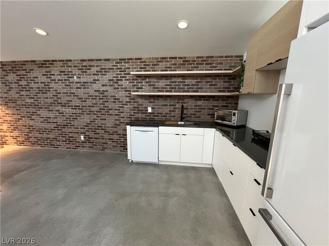 2105 Bonnie Brae Avenue, Las Vegas, NV 89102