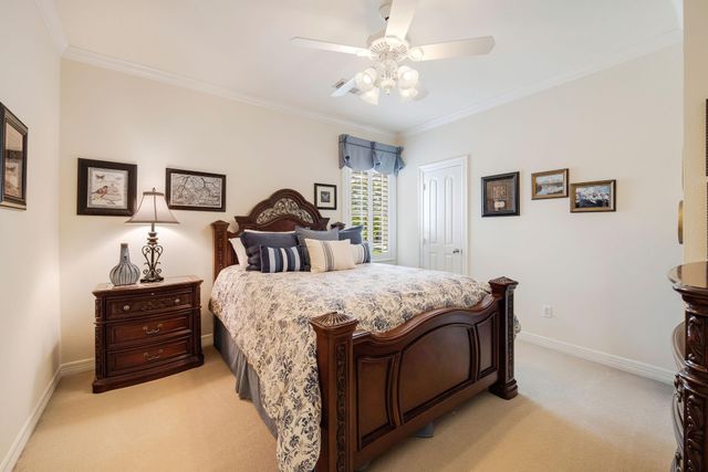 1226 Mickey Way, Spring Valley Village, TX 77055