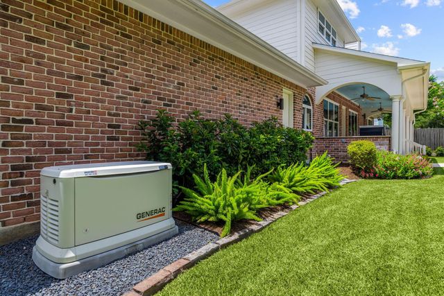 1226 Mickey Way, Spring Valley Village, TX 77055