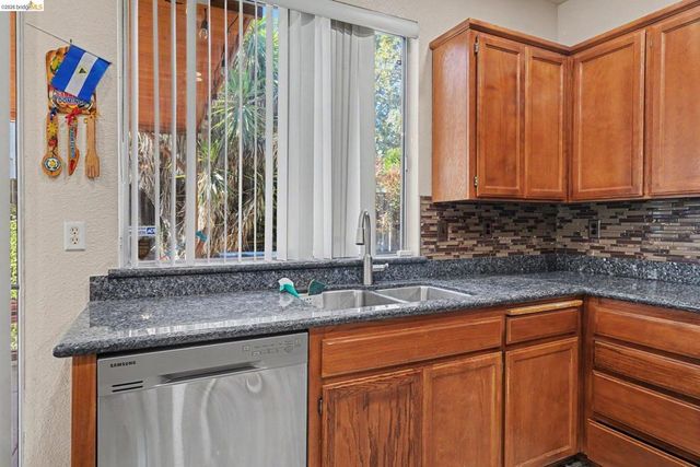 5200 Fairside Way, Antioch, CA 94531