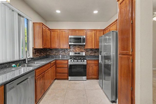 5200 Fairside Way, Antioch, CA 94531