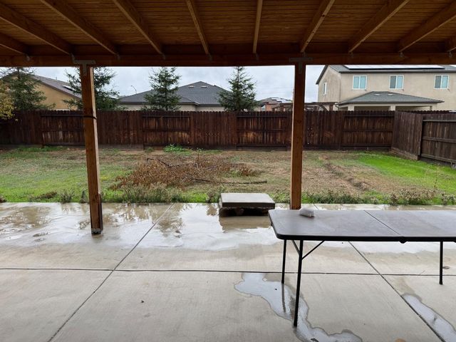 1391 Shoreside Drive, Madera, CA 93637