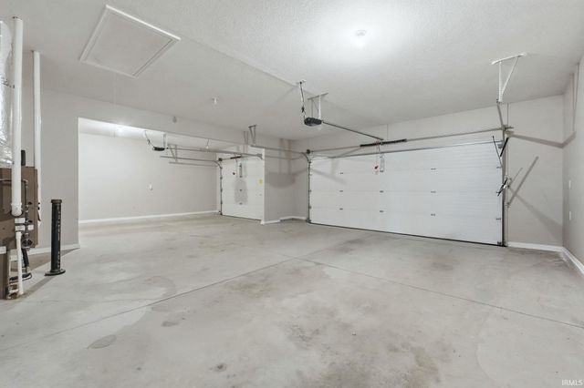 2317 Hamlet Court, Fort Wayne, IN 46818