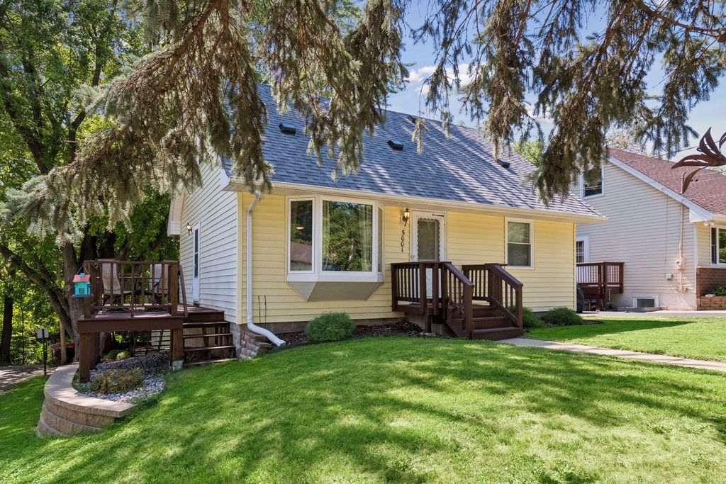 5001 Rosedale Road, Mound, MN 55364