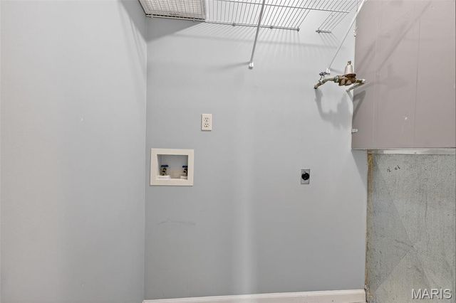 10 Berview Circle D, St Louis, MO 63129