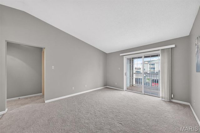 10 Berview Circle D, St Louis, MO 63129