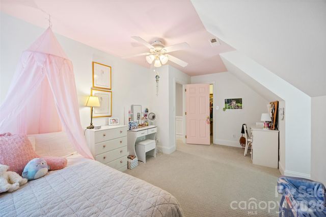 1027 Dan Maples Drive, Cramerton, NC 28032