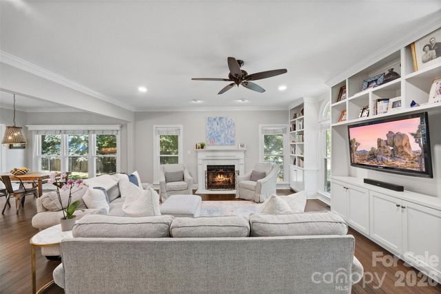1027 Dan Maples Drive, Cramerton, NC 28032