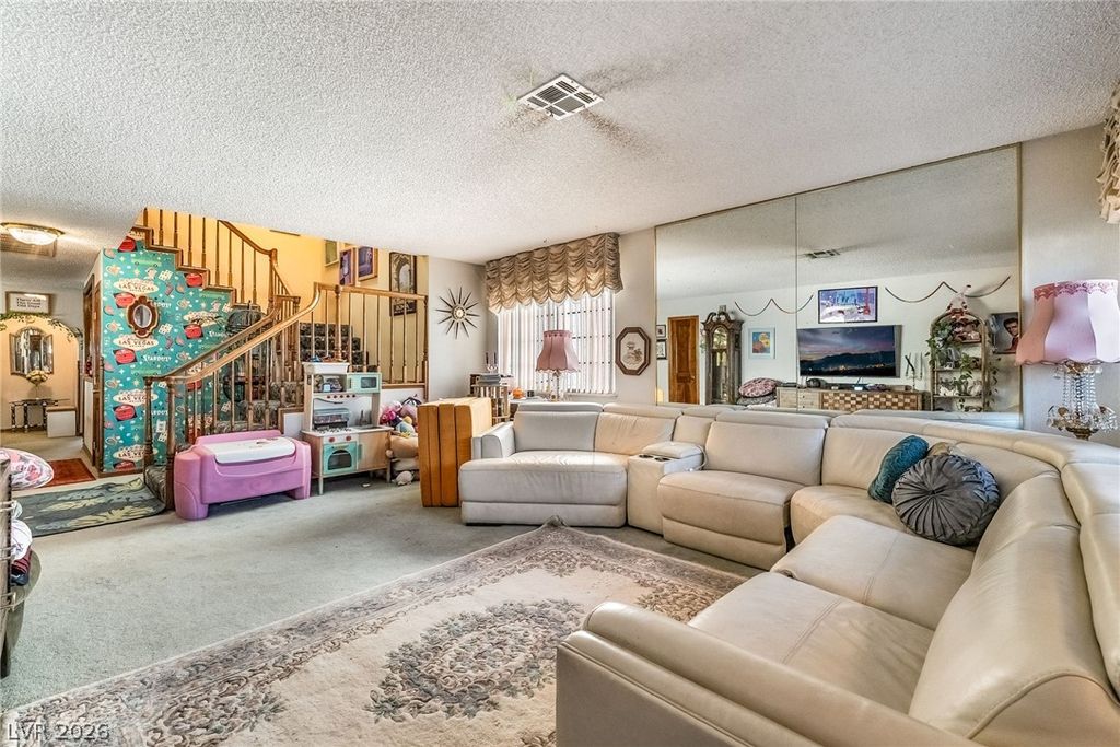 3947 Tudur Lane, Las Vegas, NV 89119 — photo 4
