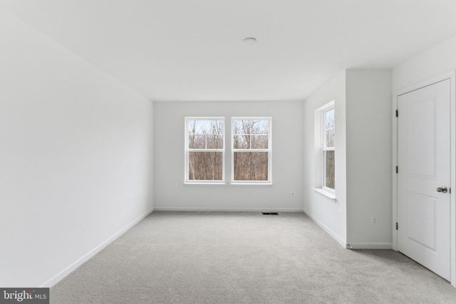 107 COURTHOUSE DR, Martinsburg, WV 25404