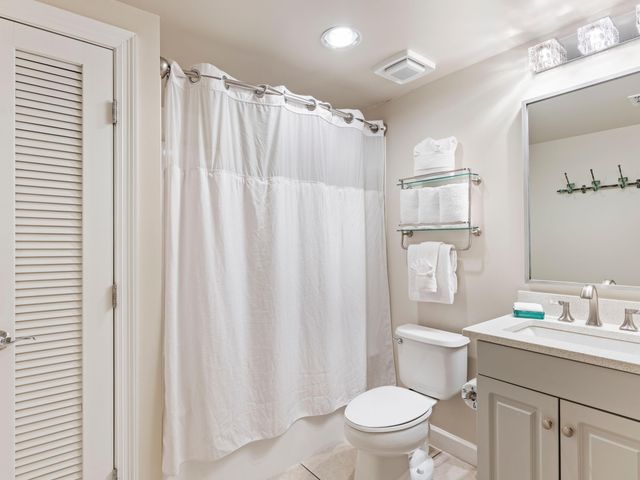 1751 Scenic Highway 98 716, Destin, FL 32541