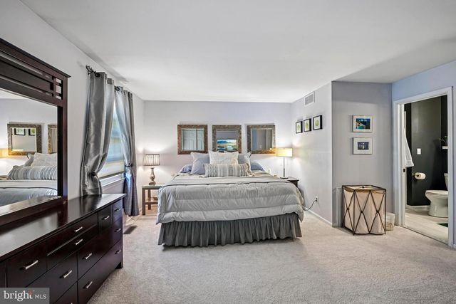 308 HAZELWOOD LN, Marlton, NJ 08053