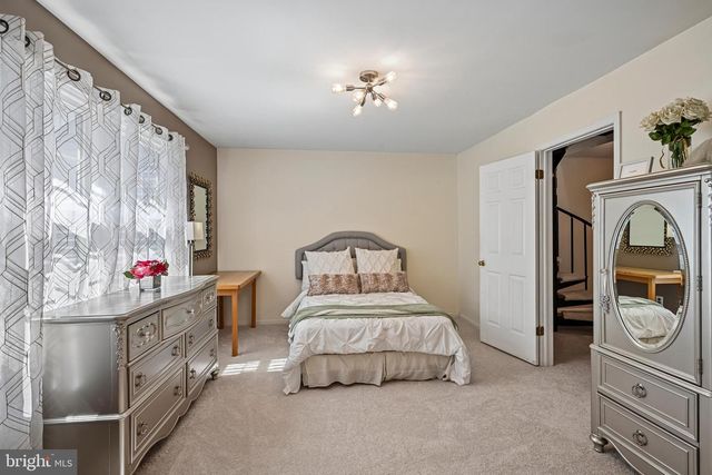 308 HAZELWOOD LN, Marlton, NJ 08053