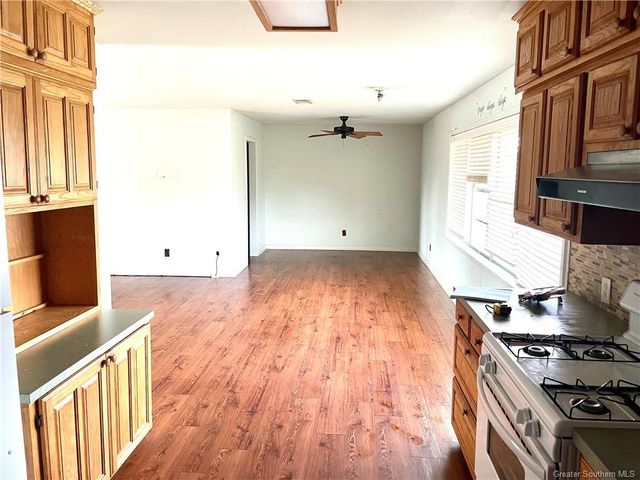 311 W Lee Street, Sulphur, LA 70663