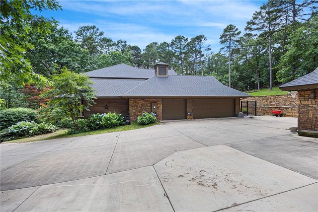 407 Dove Place, Russellville, AR 72802