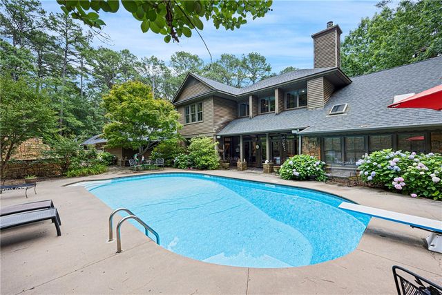 407 Dove Place, Russellville, AR 72802