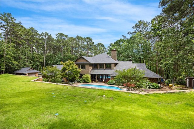 407 Dove Place, Russellville, AR 72802