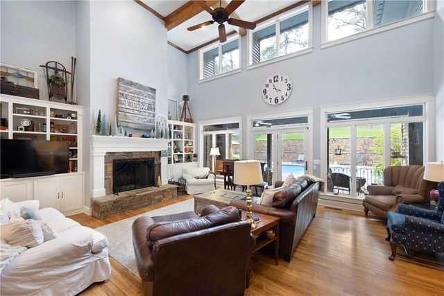 407 Dove Place, Russellville, AR 72802