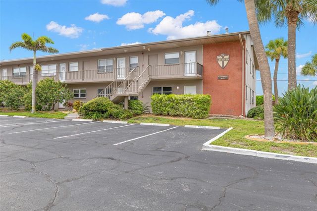 2 CAUSEWAY BOULEVARD 101, Dunedin, FL 34698