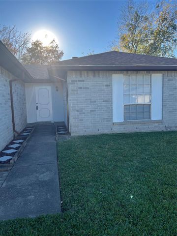 7530 Tierra Verde Drive, Houston, TX 77083