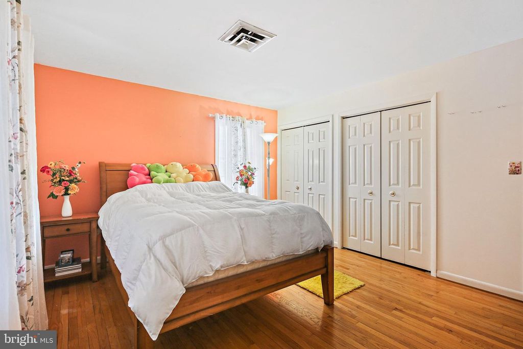 Image 19 of property listing at 8608 KRATZ LN, Baltimore, MD 21244